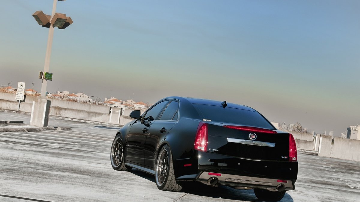cadillac cts-v фото