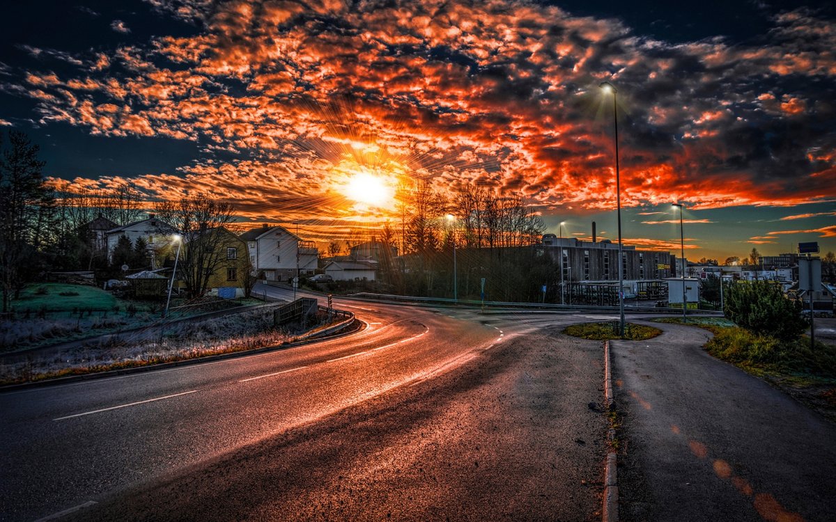 закат дорога город фото