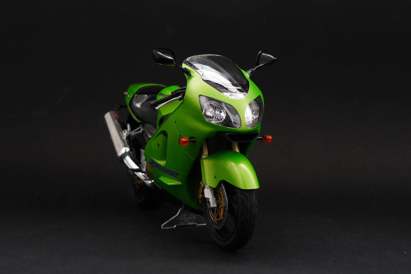 Kawasaki зеленый спортивный