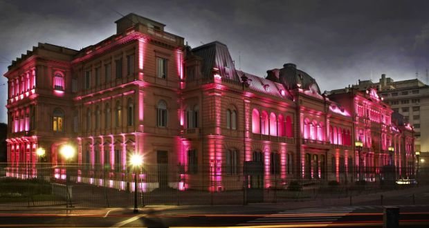 casa rosada ночью фото
