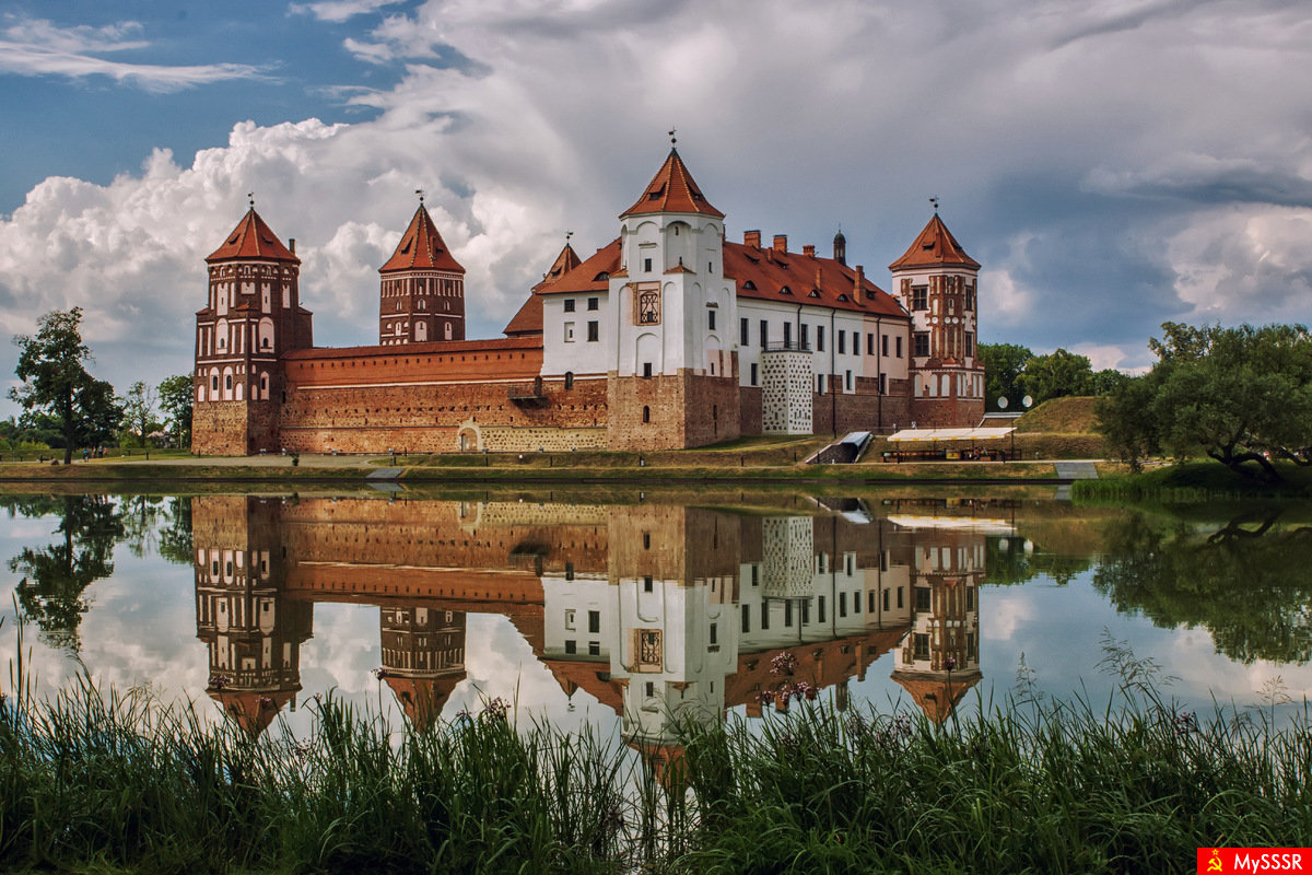 беларусь мирский замок фото