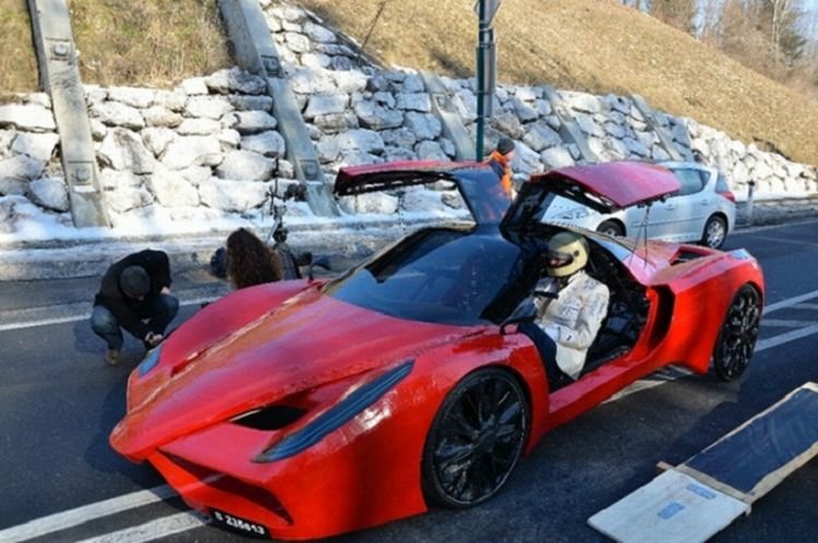 ferrari фото