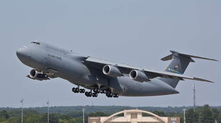 Lockheed C-5 Galaxy фото