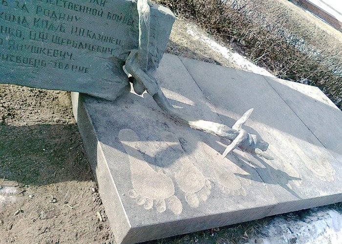 памятник 75 летию победы в рубцовске фото