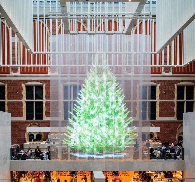 holographic christmas tree фото