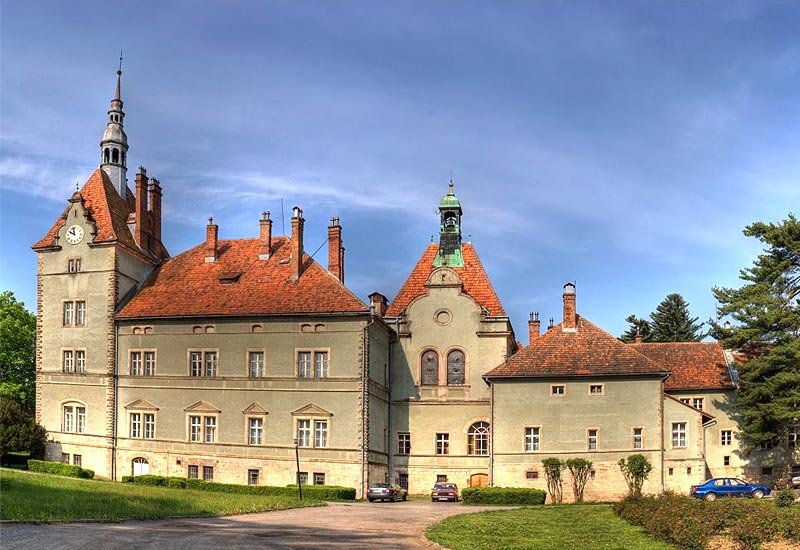 дворец шенборнов закарпатье фото