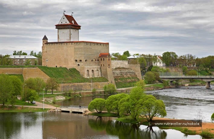 нарвский замок нарва фото