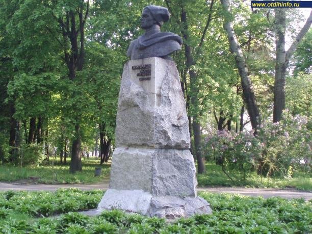 памятник николаю михайловичу пржевальскому в санкт-петербурге фото