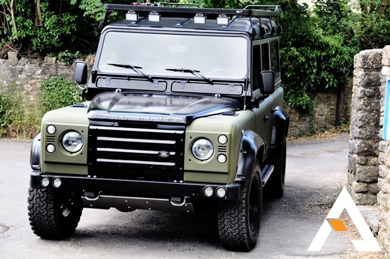 land rover defender фото