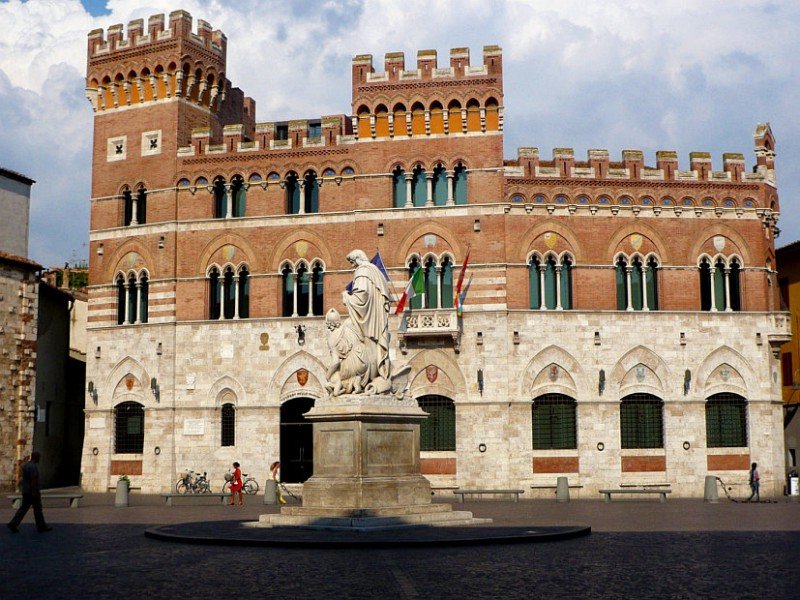 palazzo aldobrandeschi гроссето фото