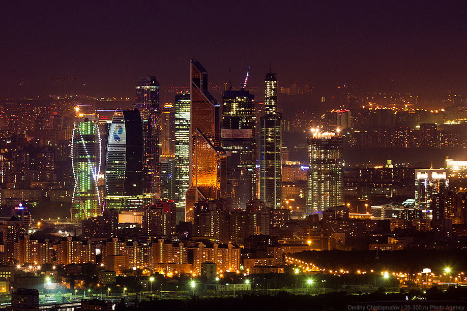 москва сити ночью фото