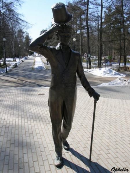 памятник вицину в зеленогорске фото