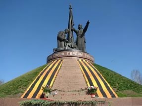 монумент воинской славы города чебоксары фото