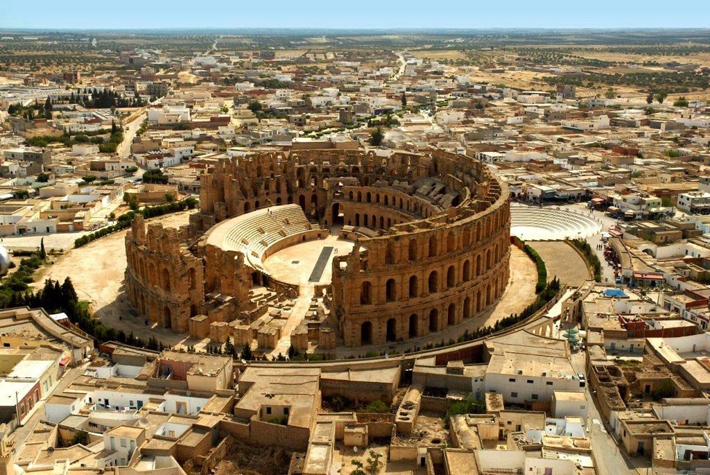 Амфитеатр в Эль-Джеме фото