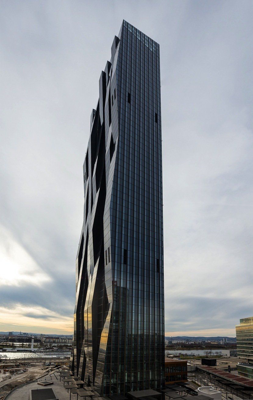 dc tower вена фото