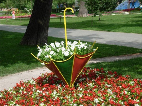 оригинальные клумбы фото