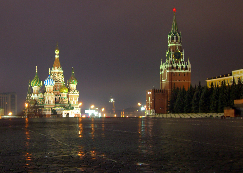 москва красная площадь ночь кремль фото