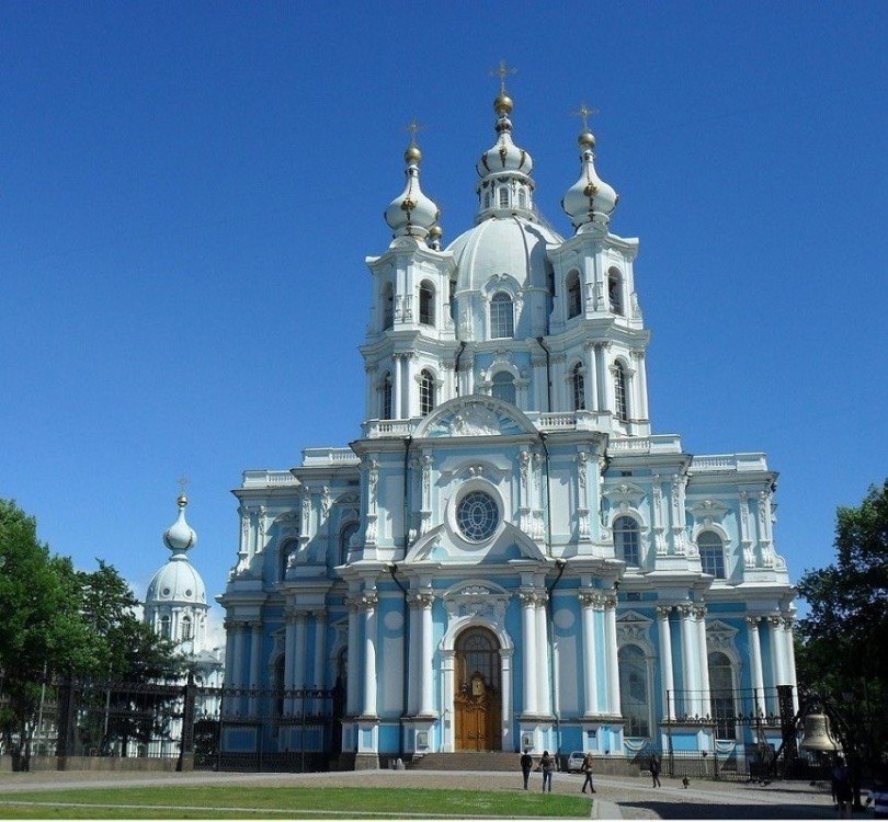 Смольный собор фото