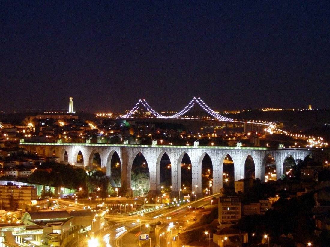 акведук в португалии фото