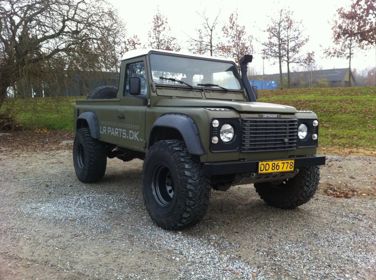 land rover defender фото