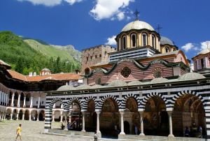 рыльский монастырь в болгарии фото