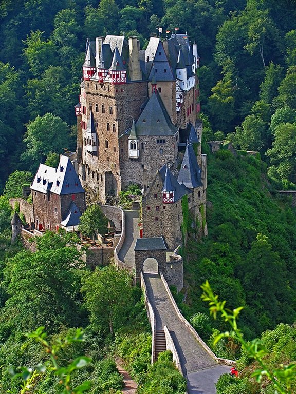 замок эльц германия фото