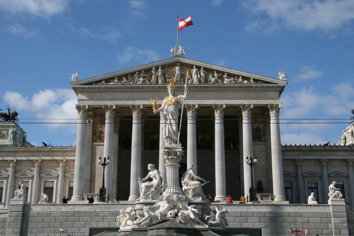 парламент вена австрия фото