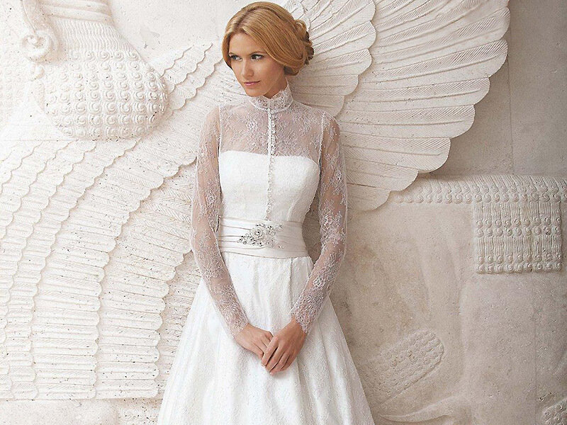 свадебное платье с воротником фото