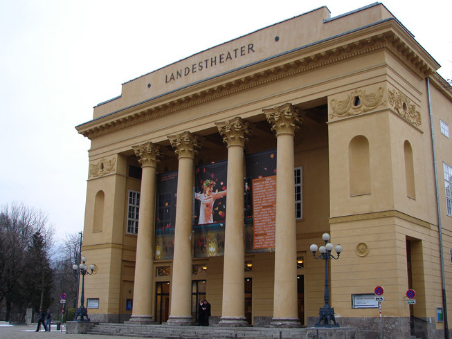 тирольский театр инсбрук фото