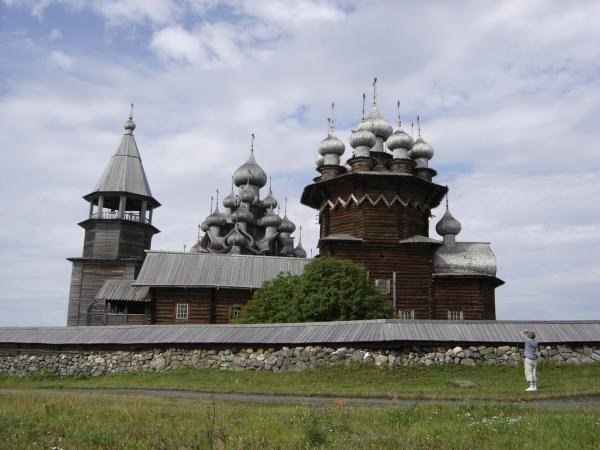 архитектурный ансамбль кижи фото