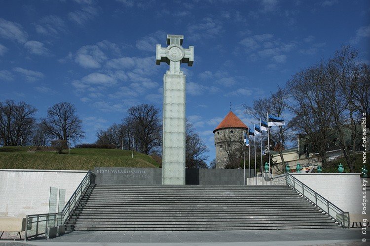 крест свободы в таллине фото