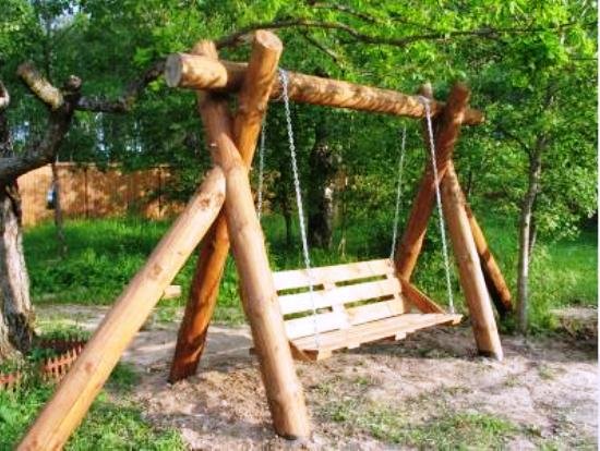 качели из бревен фото