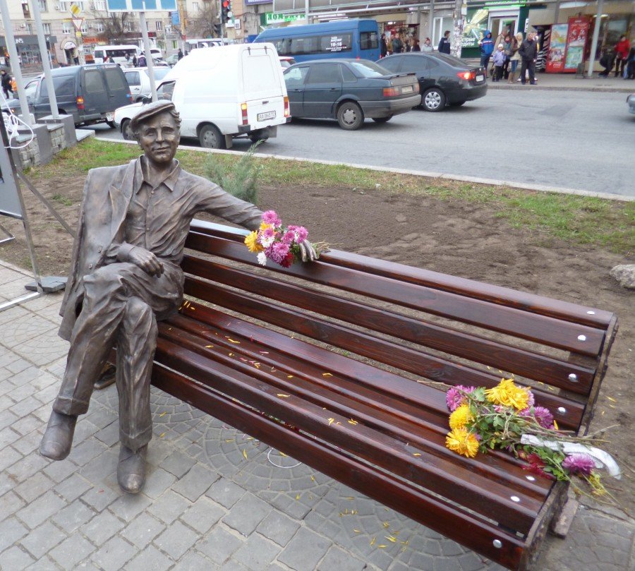 памятник рыбникову фото