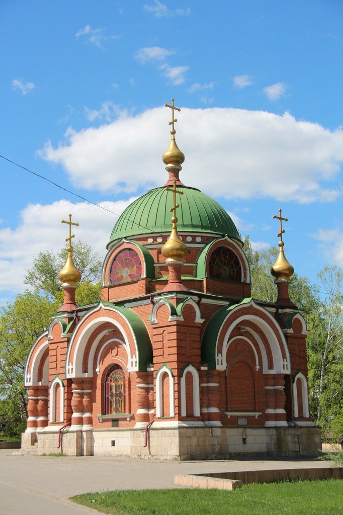 храм часовня петра и павла в липецке фото