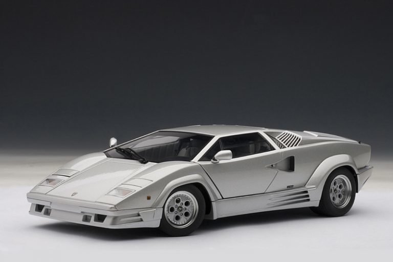 lamborghini countach фото
