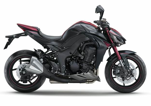 Kawasaki Z1000 вид сбоку черный