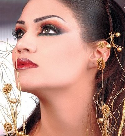 Арабский макияж в красно-терракотовой гамме