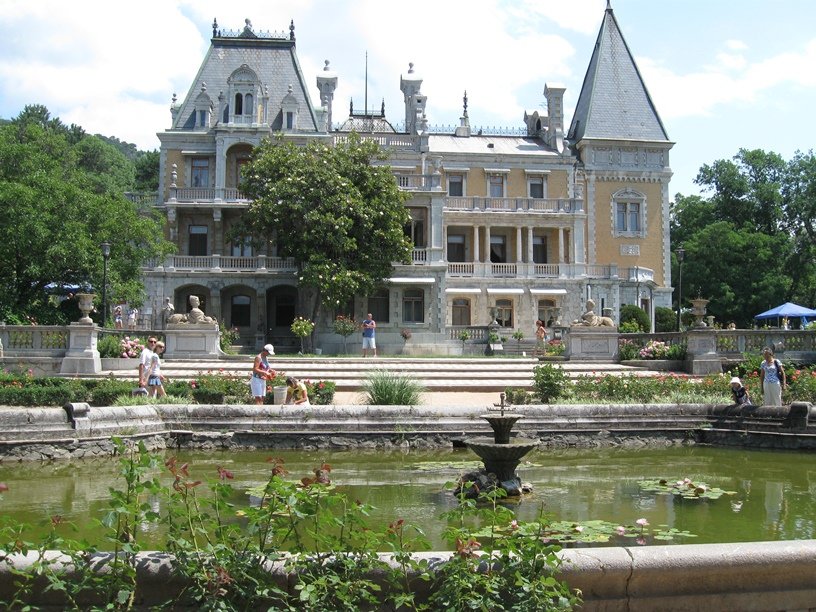 массандровский дворец ялта фото