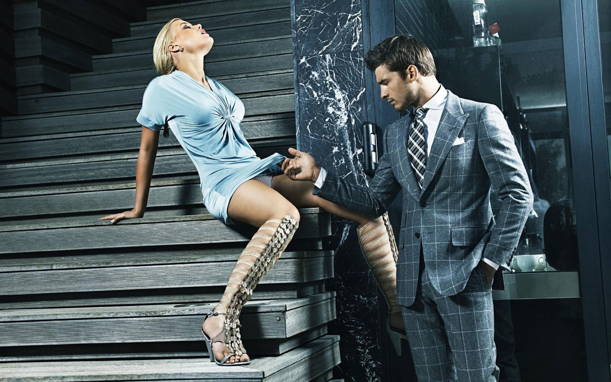 zhiteyskie-seksualnie-sluchaynosti-pizdolizi-v-poezdah-porno-foto