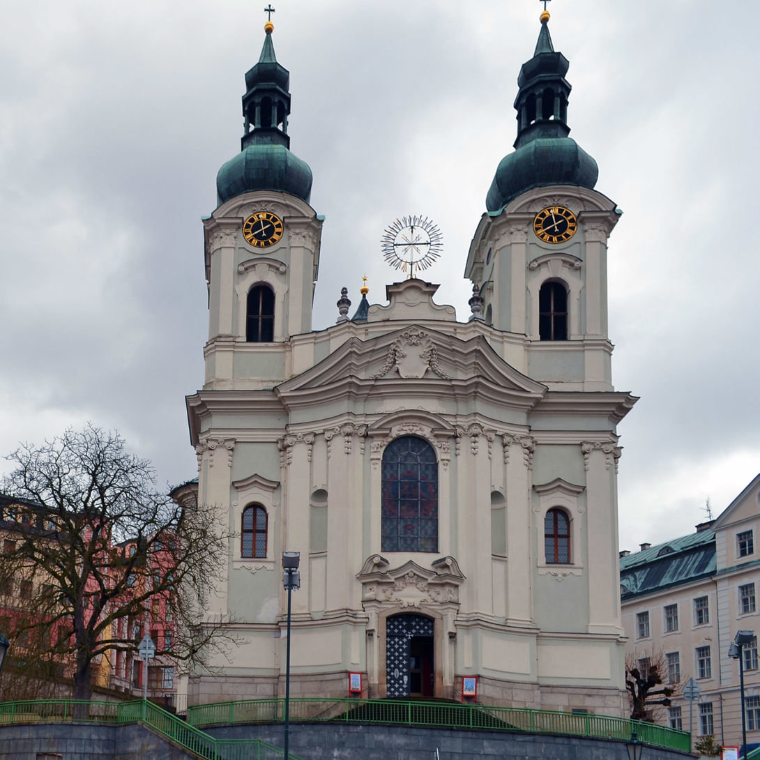 церковь св. марии магдалины карловы вары фото
