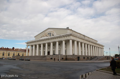 тома де томон здание биржи в санкт петербурге фото
