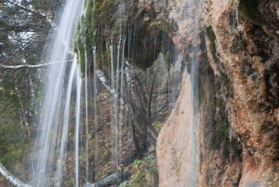 водопад плакун в суксуне фото