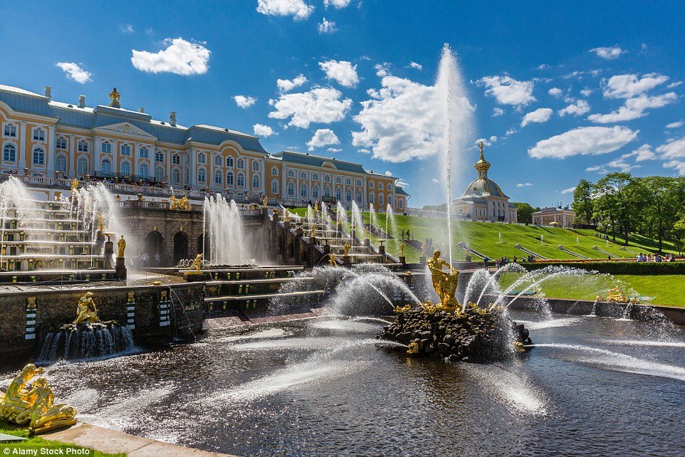 фонтан петергоф фото