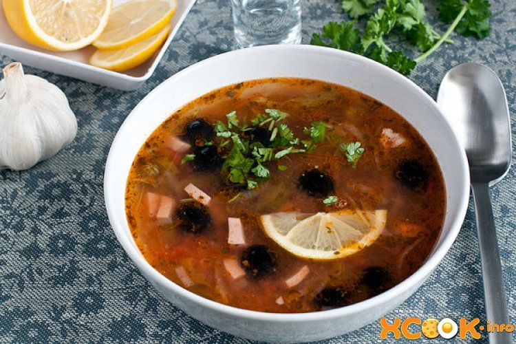 суп солянка мясная фото