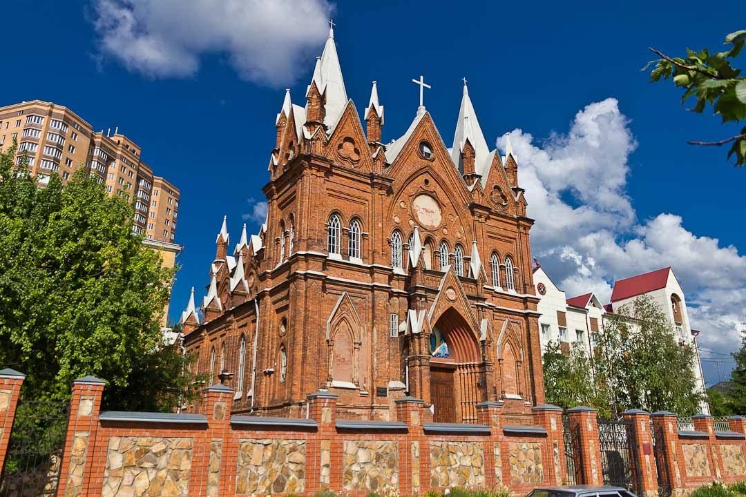 римско-католическая церковь успения девы марии курск фото