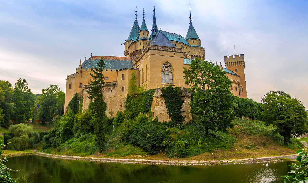 бойницкий замок словакия фото