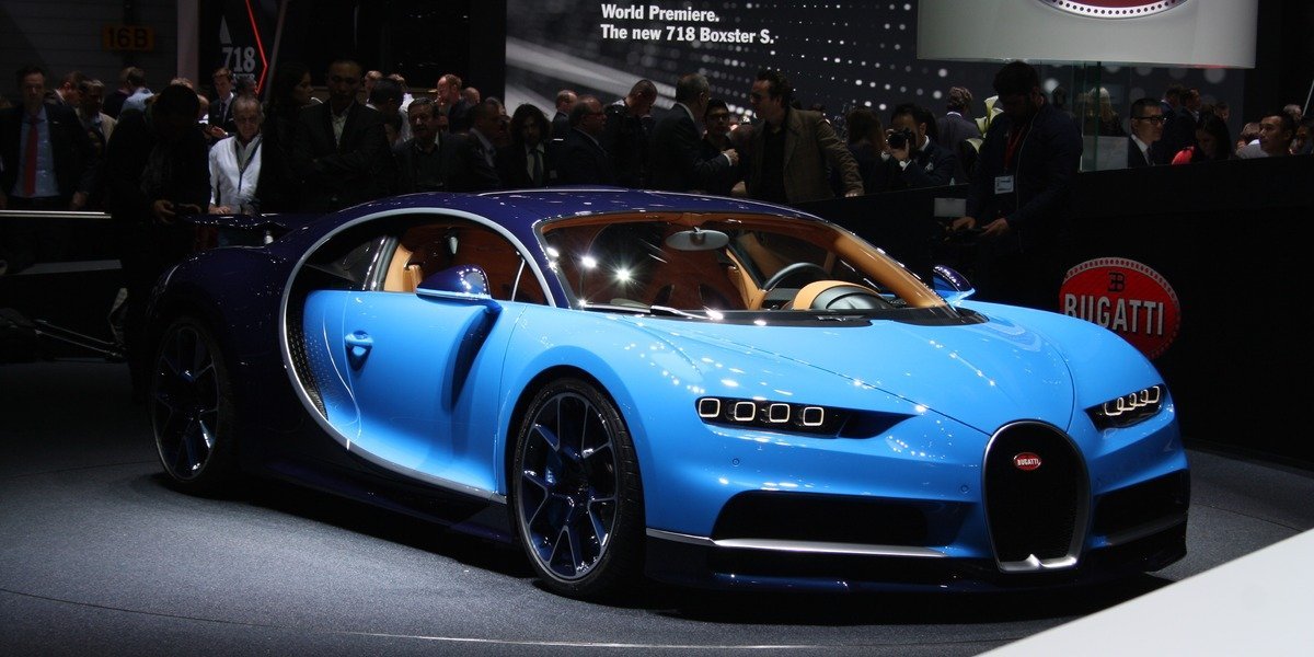bugatti chiron фото