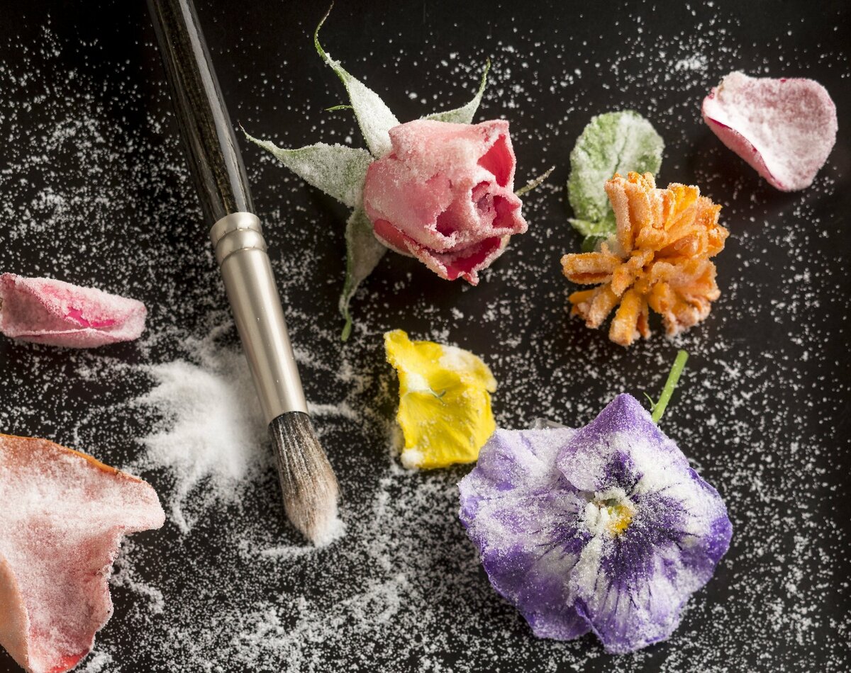 Как засахарить цветы для торта и украшений