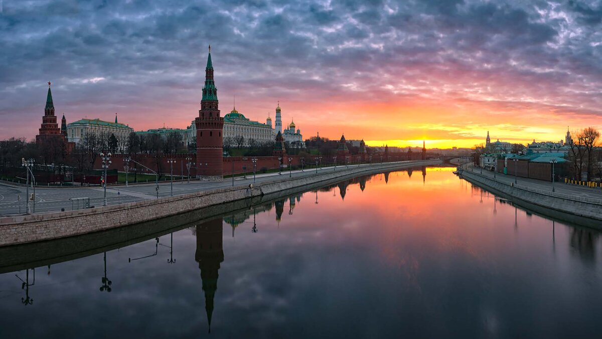 Раннее утро в москве