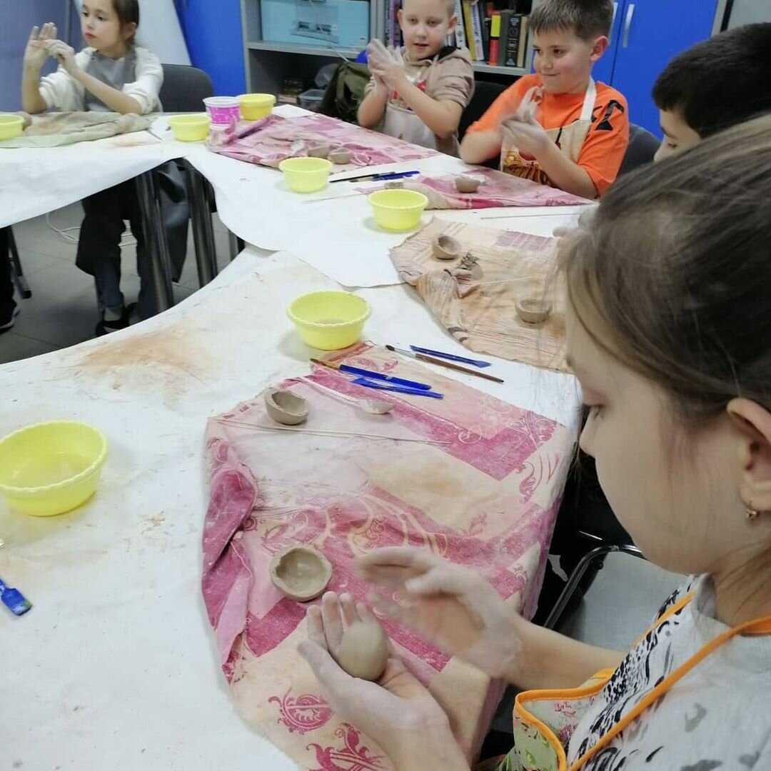 Photo by Дополнительное образование on December 03, 2021. May be an image of child, standing and indoor.